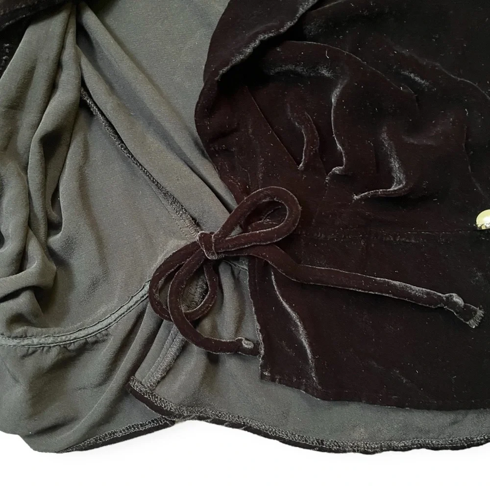 Reformation Silk Blend Black Velvet Wrap Top, size XS - Picture 8 of 9
